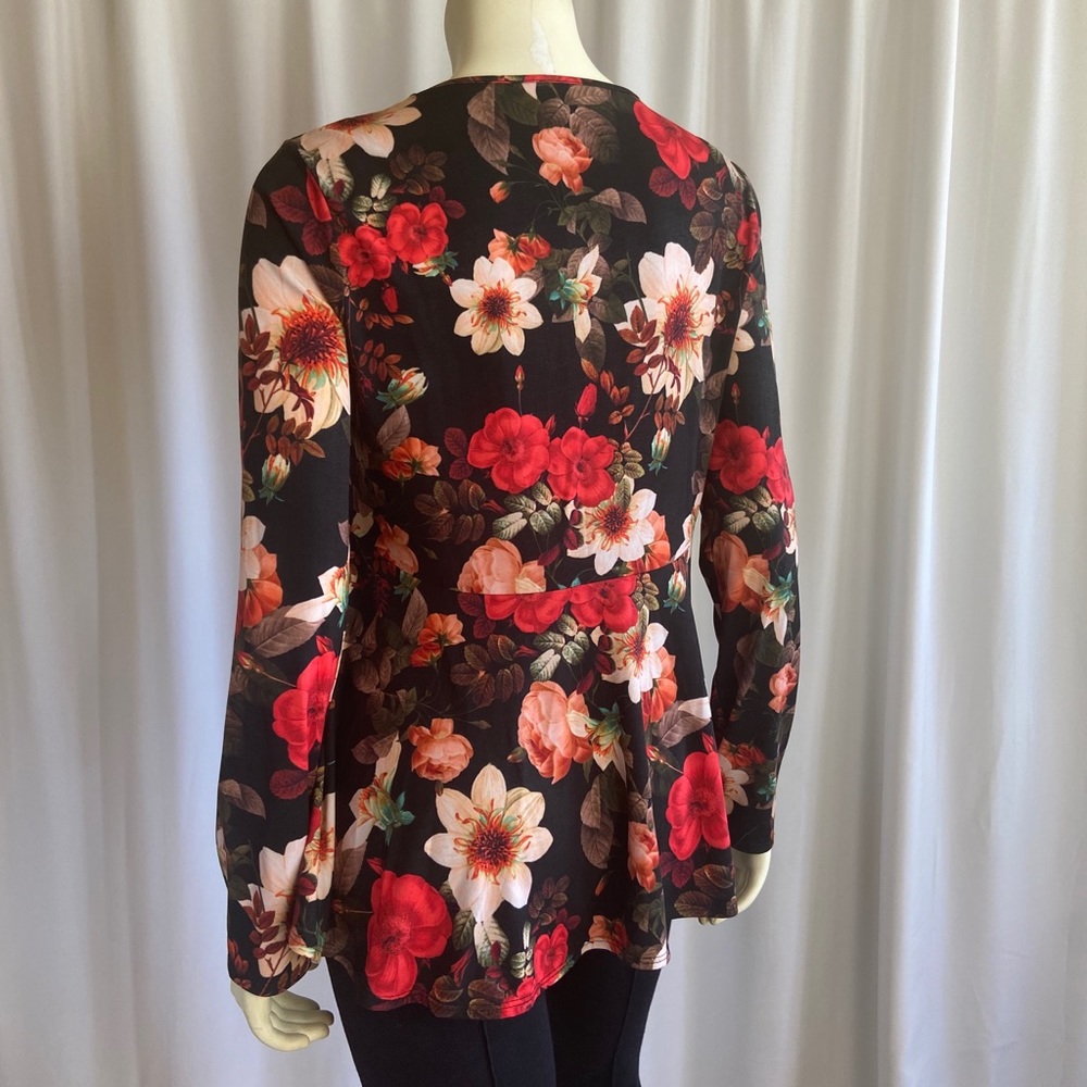Flower Print Top - Picture 3 of 4
